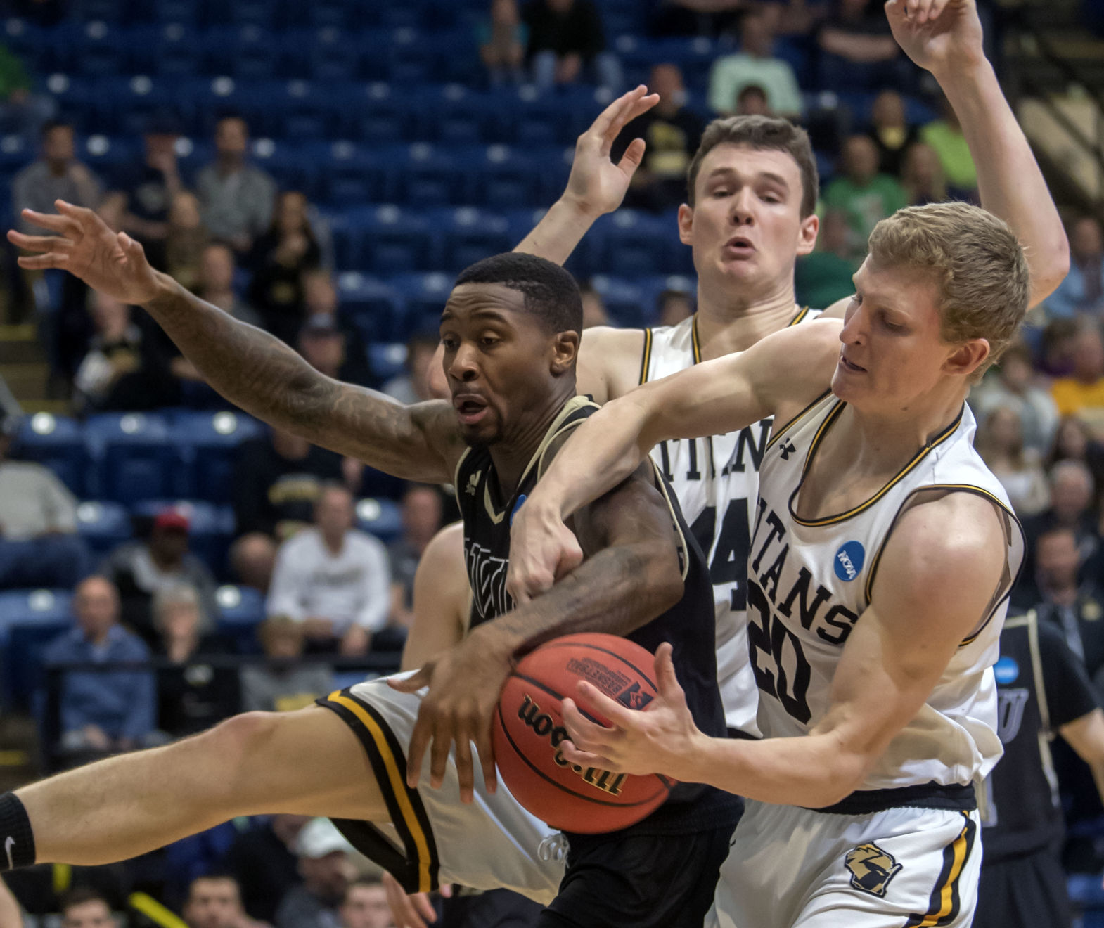 Jack Flynn - Oshkosh Basketball